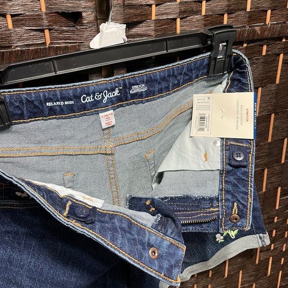 Cat & Jack Girls' Embroidered Midi Jean Shorts -size 10 to 12 Plus | #957 - Picture 6 of 8